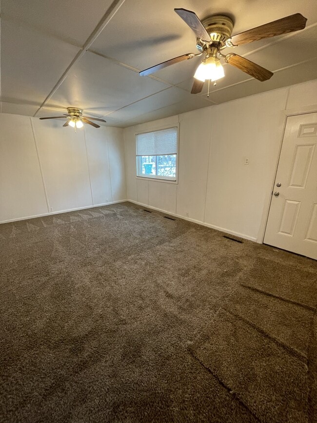 Photo - 505 Emerick St