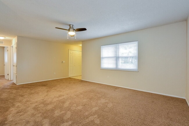 Photo - 608 Pheasant Ave