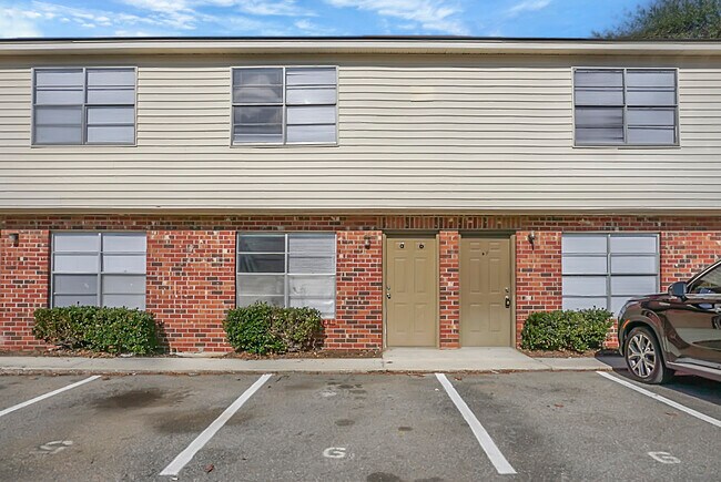 Photo - Canopy on Ashley