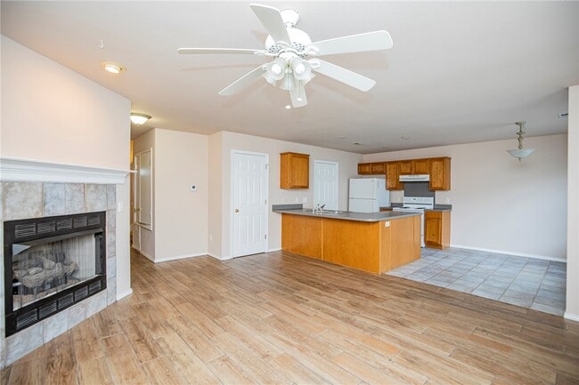 Photo - 903 W Peachtree Dr