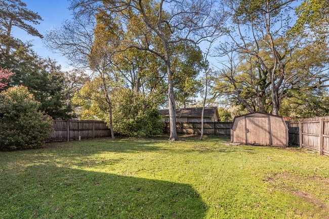 Photo - Old Government