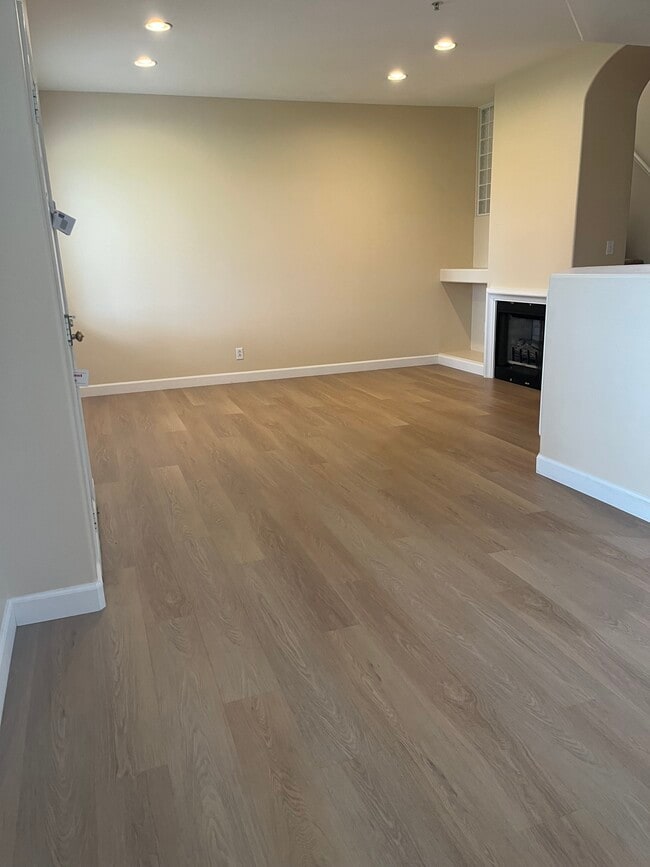 Photo - 2384 Sunningdale Dr Unidad 2384