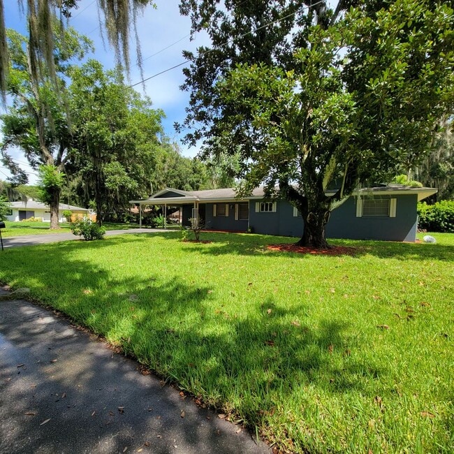 Photo - 3 bed, 2 bath 2 car carport