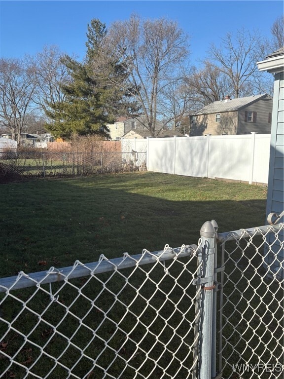 Photo - 850 Page Ave