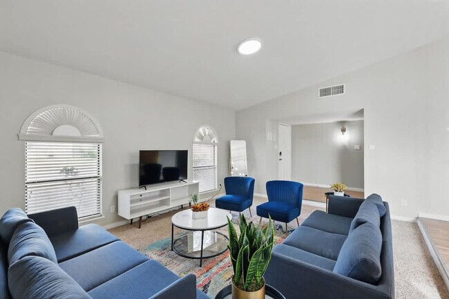 Photo - 3454 Livingston Ln Unidad ID1250029P