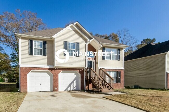 Photo - 4 Bedroom Pet-Friendly Home in Powder Springs, GA with Main Street Renewal