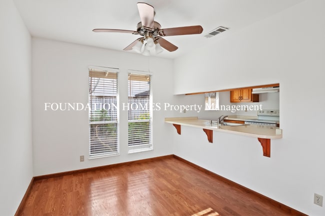 Photo - 158 Roundtree Blvd