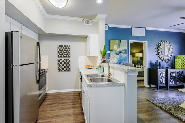 Upgraded Kitchen with Stainless Steel Appliances