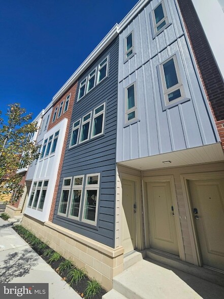 Photo - 200 Hamilton Ave