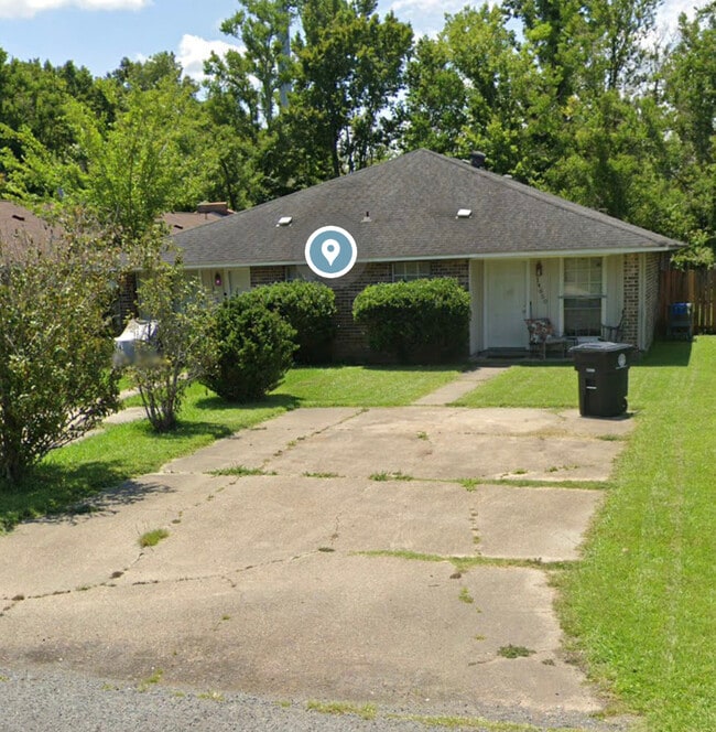 Building Photo - 14652 Forest Grove Ave