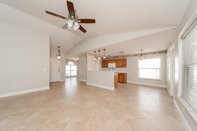 Photo - 12147 Warwick Cir