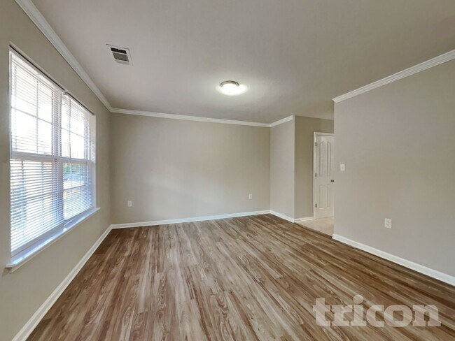 Photo - 4846 Autumn Oak Dr