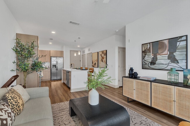 AVERE SOUTHSIDE QUARTER