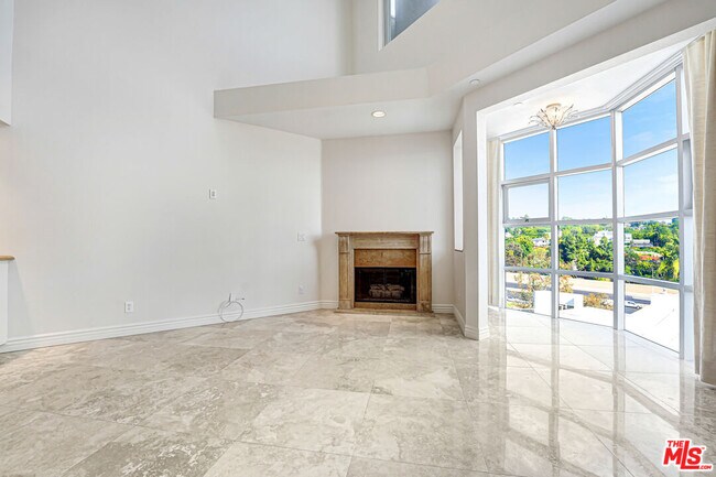 171 N Church Ln Unit PH10