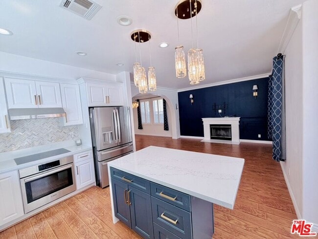 Photo - 25506 Burns Pl