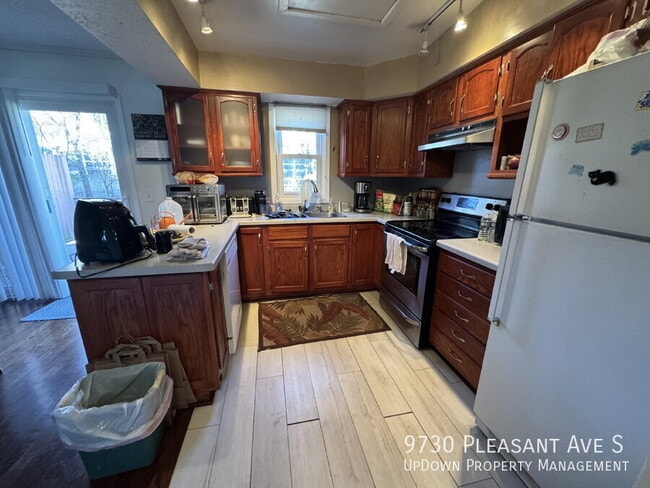 Photo - 9730 Pleasant Ave S