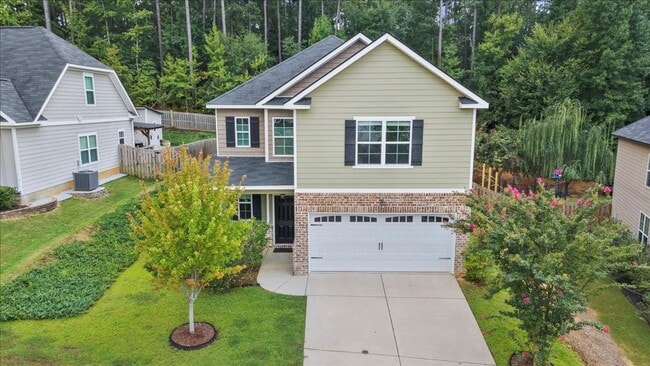 Building Photo - Updated 4BR, 2.5BA in Grovetown with fenced yard and garage