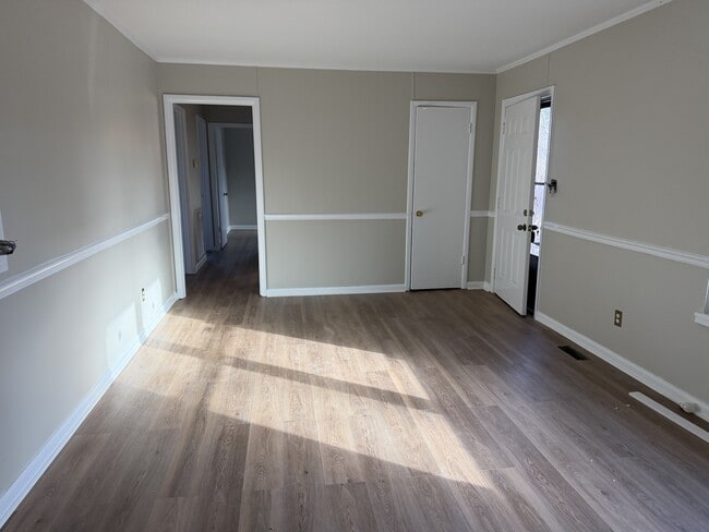 Photo - 307 Nancy Dr