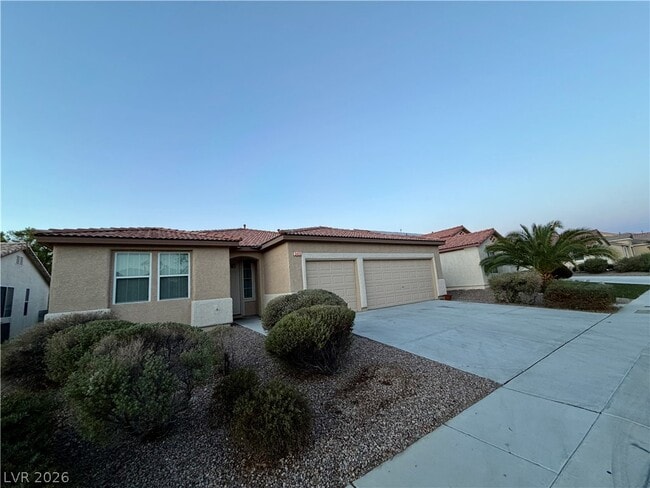 3405 La Cascada Ave