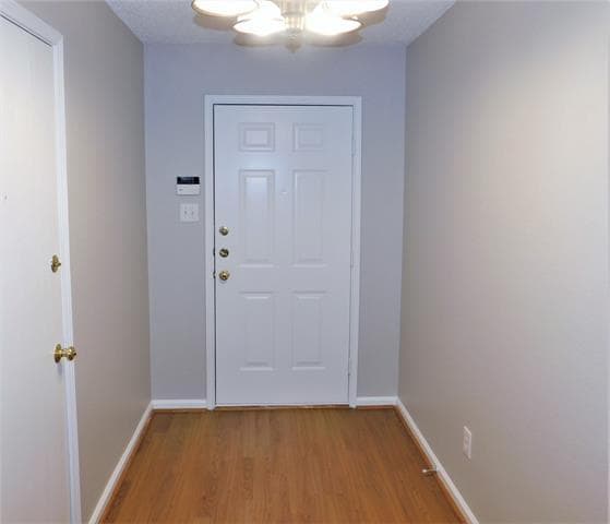 Photo - 1404 Wenatchee Dr