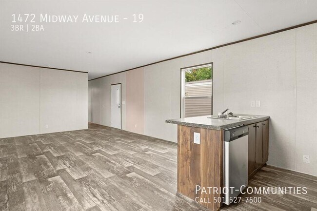 1472 Midway Ave