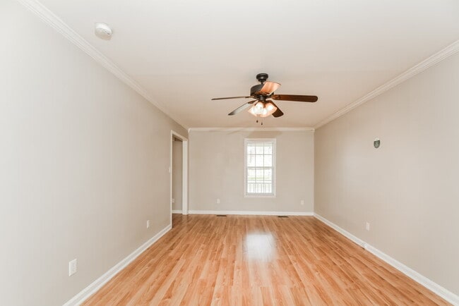 Photo - 313 Alder Ln