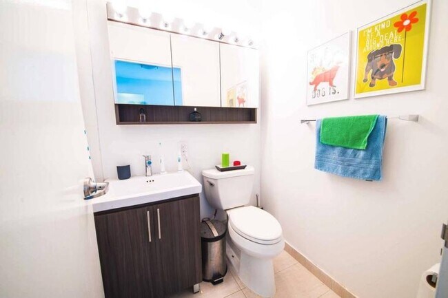 Photo - 4 bedroom in NEW YORK NY 10038 Unit 2207