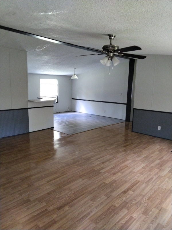 Photo - 15509 Parret Ln