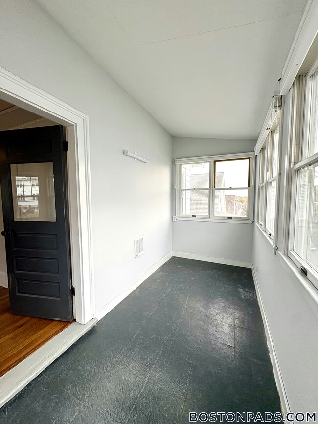 Photo - 15 Edgecliff Rd