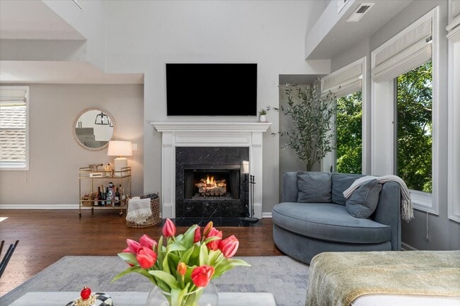 Photo - 1521 W Wolfram St