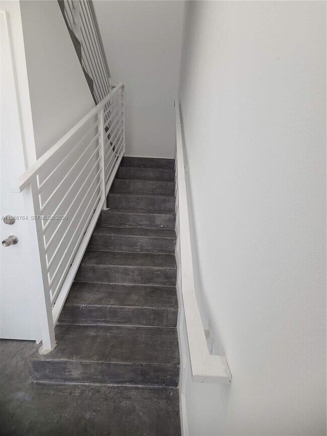 Photo - 825 Michigan Ave Unit 7