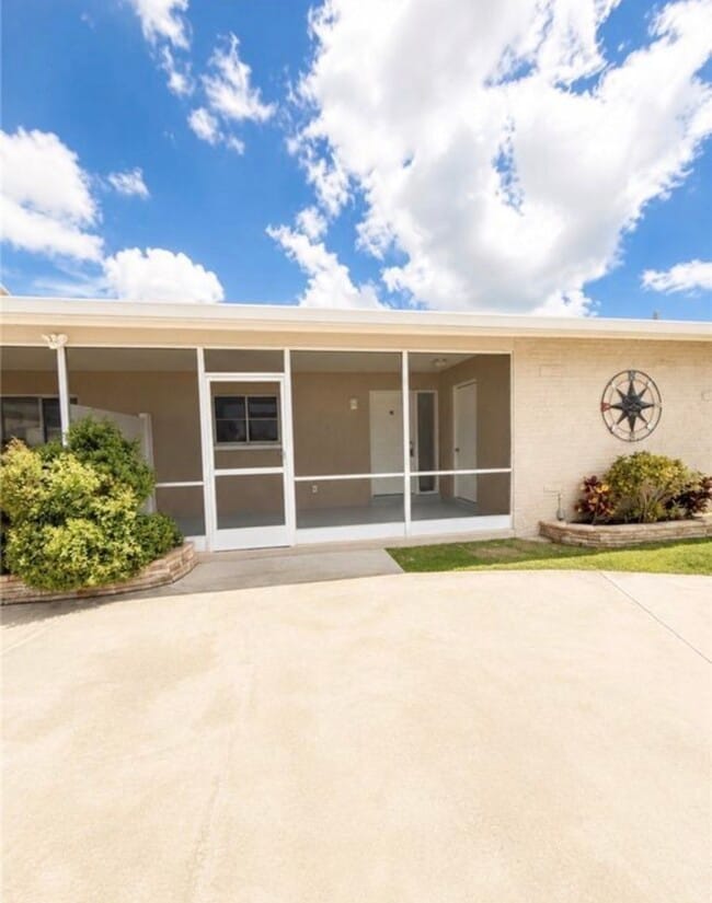 Photo - 1310 SE 40th Ter Unit 1310 SE 40th Terrace 1A