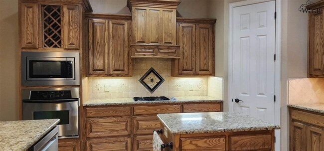 Photo - 1608 Tanglewood Dr