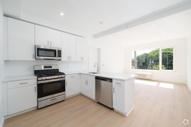 Building Photo - 3309 Liberty Ave Unit 401 Rental