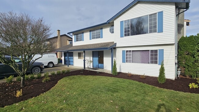 Building Photo - 45119 Stevenson Rd Unit A