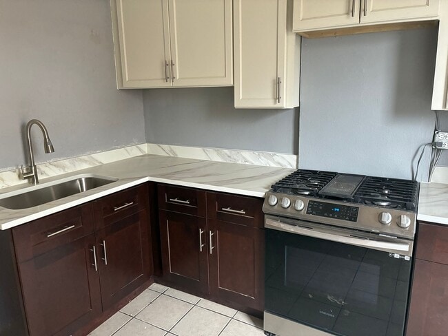 Photo - 3019 Ashlyn St Unit 3019 Ashlyn St 2