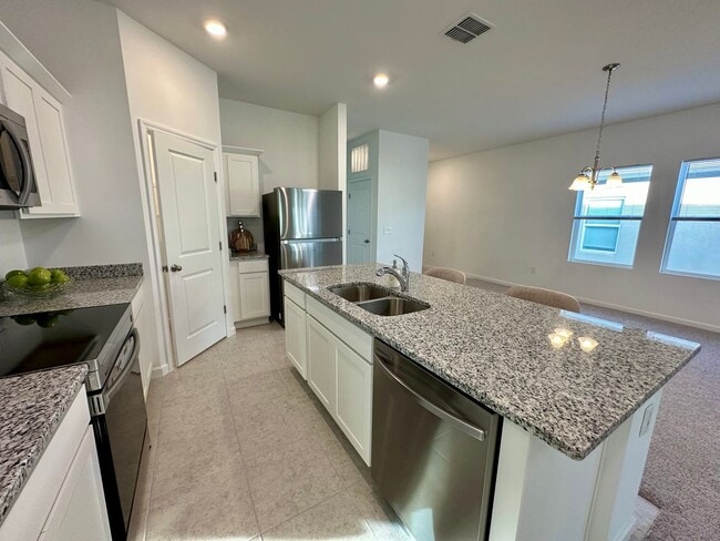 Photo - Modern Energy-Smart Living in Lake Wales!