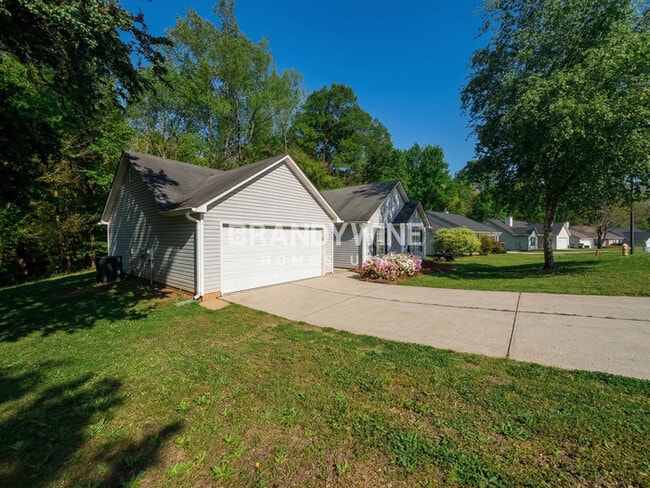 Photo - 150 Wynfield Dr