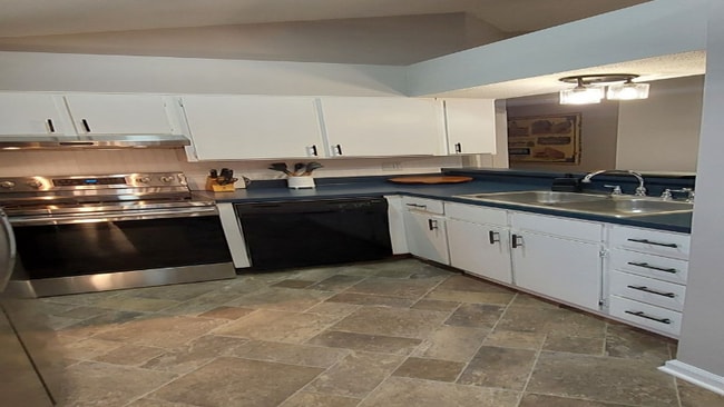 Photo - 1940 Timberline Way