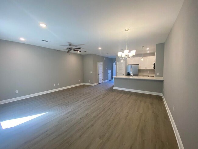 Photo - 1007 Skylark Rd