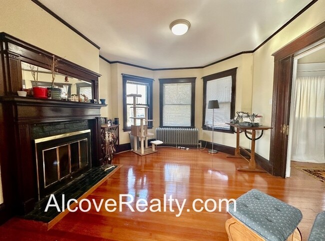 Building Photo - 77 College Ave Unit 1 Rental