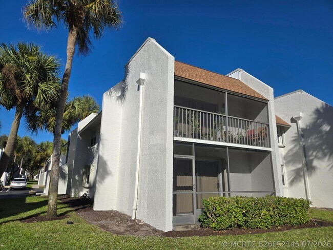 Building Photo - 2975 SW 22nd Ave Unit 1080
