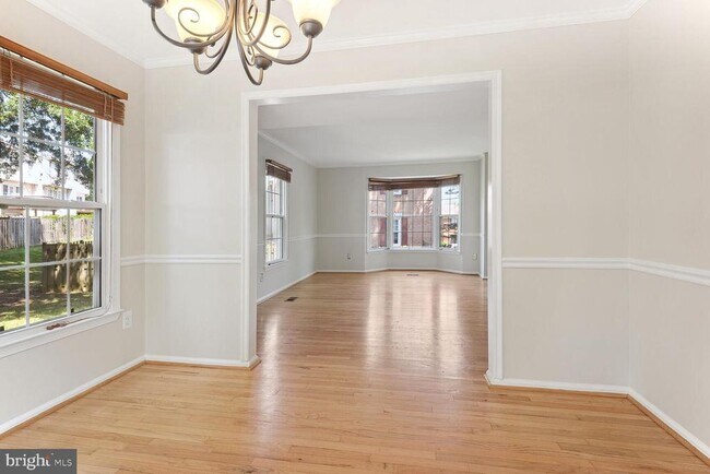 Photo - 2772 Knollside Ln