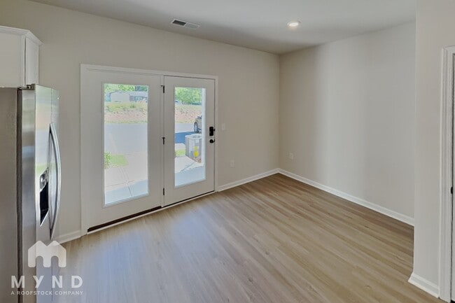 Photo - 1286 Principal Featherstone Ave