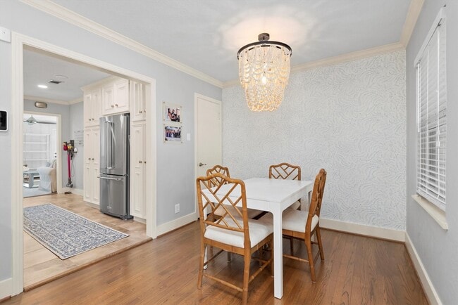 Photo - 2023 Woodcrest Dr