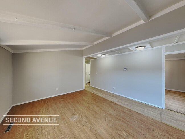 Photo - 4007 E 45th St