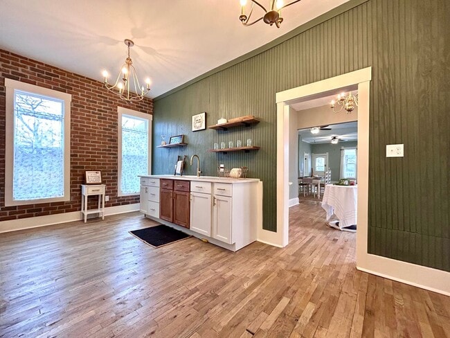 Building Photo - Three Bedroom Home in Muskegon