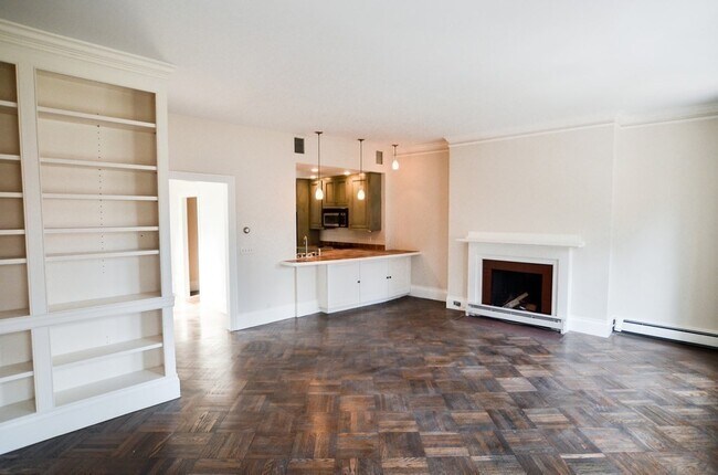 Photo - 175 Newbury St Unit 4