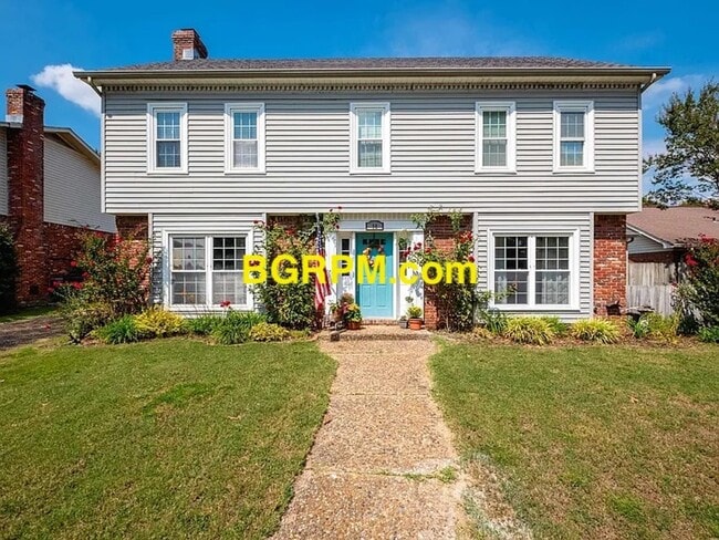 Building Photo - 4 BD 3 BA