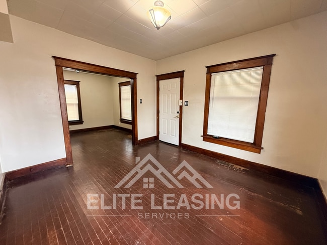 Photo - Charming 3 Bedroom Home Near Downtown Topeka!